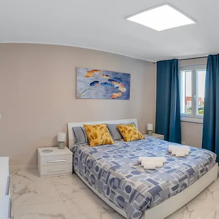 Apartment Turistico Metro C